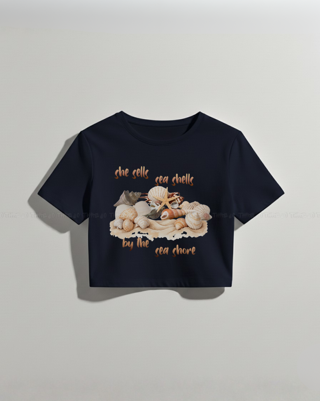 Seashells Graphic Crop Top – Trendy Summer Beachwear Tee, Nature Inspired Casual Oversized T-Shirt, Stylish Coastal Vibes Streetwear for Women