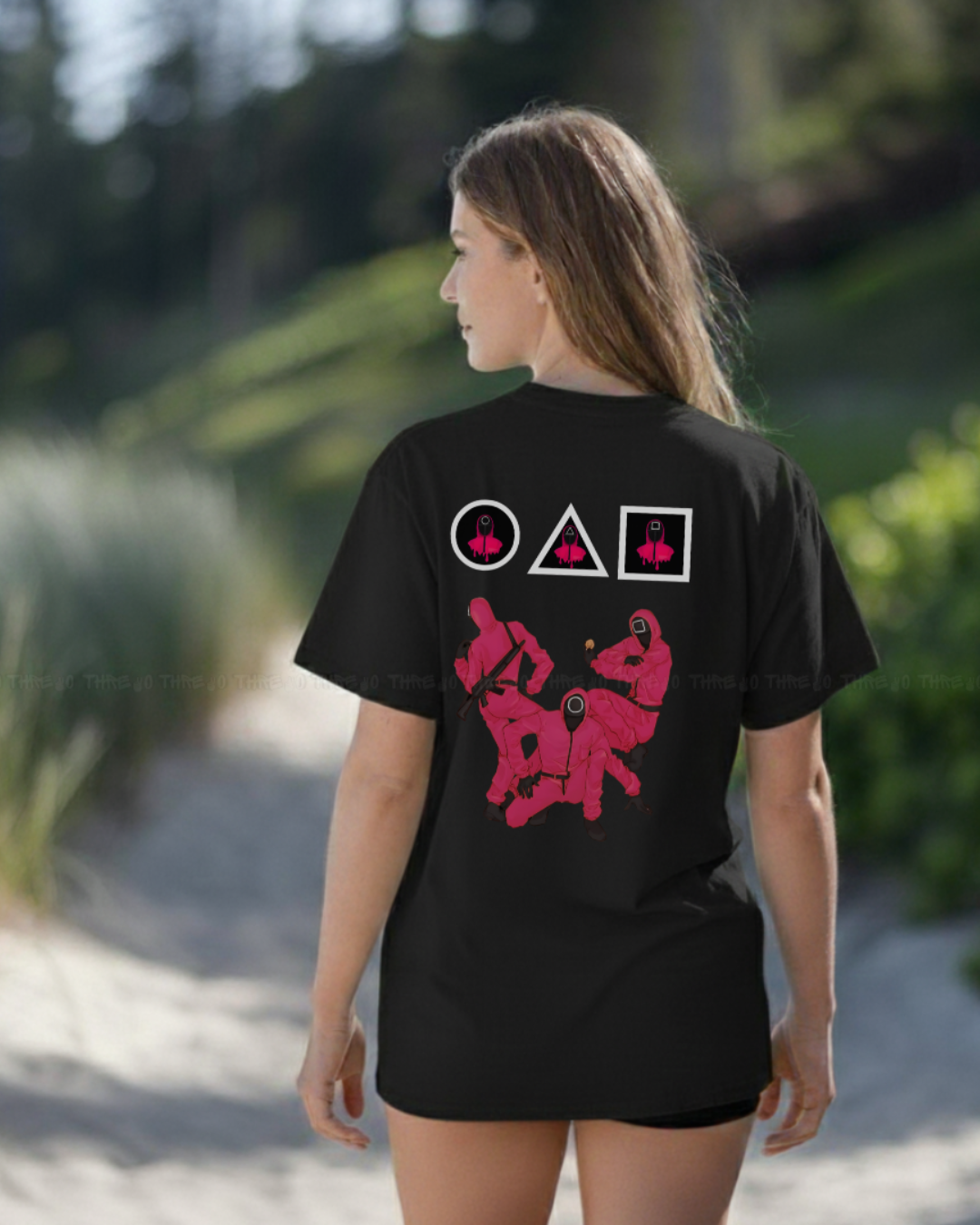 Squid Game Inspired Oversized T-Shirt – Streetwear Graphic Tee Featuring Iconic Guards & Symbols – Trendy Korean Series Aesthetic Unisex Casual Shirt for Fans & Pop Culture Enthusiasts
