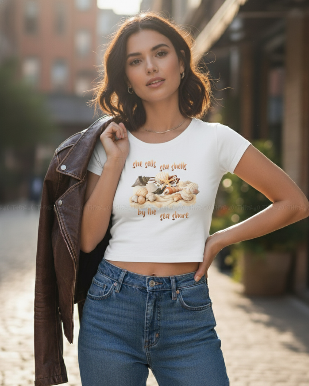 Seashells Graphic Crop Top – Trendy Summer Beachwear Tee, Nature Inspired Casual, Stylish Coastal Vibes Streetwear for Women